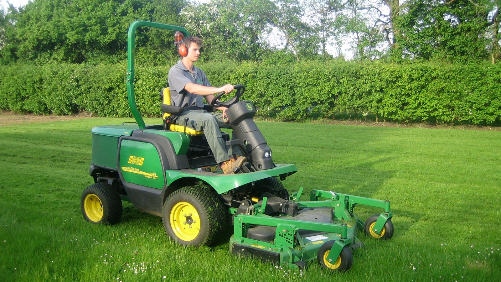 Grass Maintenance Services Mulbarton